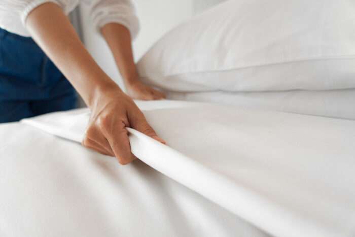 POSZWA HOTELOWA BIAŁA 220x200cm 150g/m2 100% BAWEŁNA zakład - Image 7