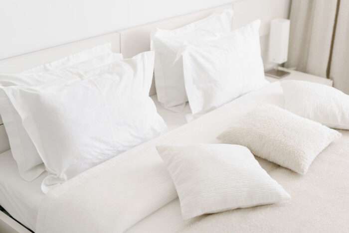 Poszewka HOTELOWA 50x70cm 130g/m2 BAWEŁNA 50/50% - obrazek 4